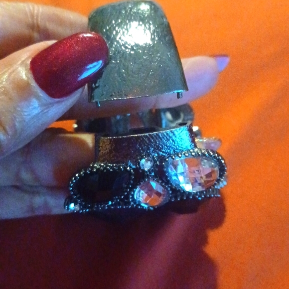 Black & Clear Rhinestone Chunky Fashion Bracelet *OSFM - Picture 3 of 5